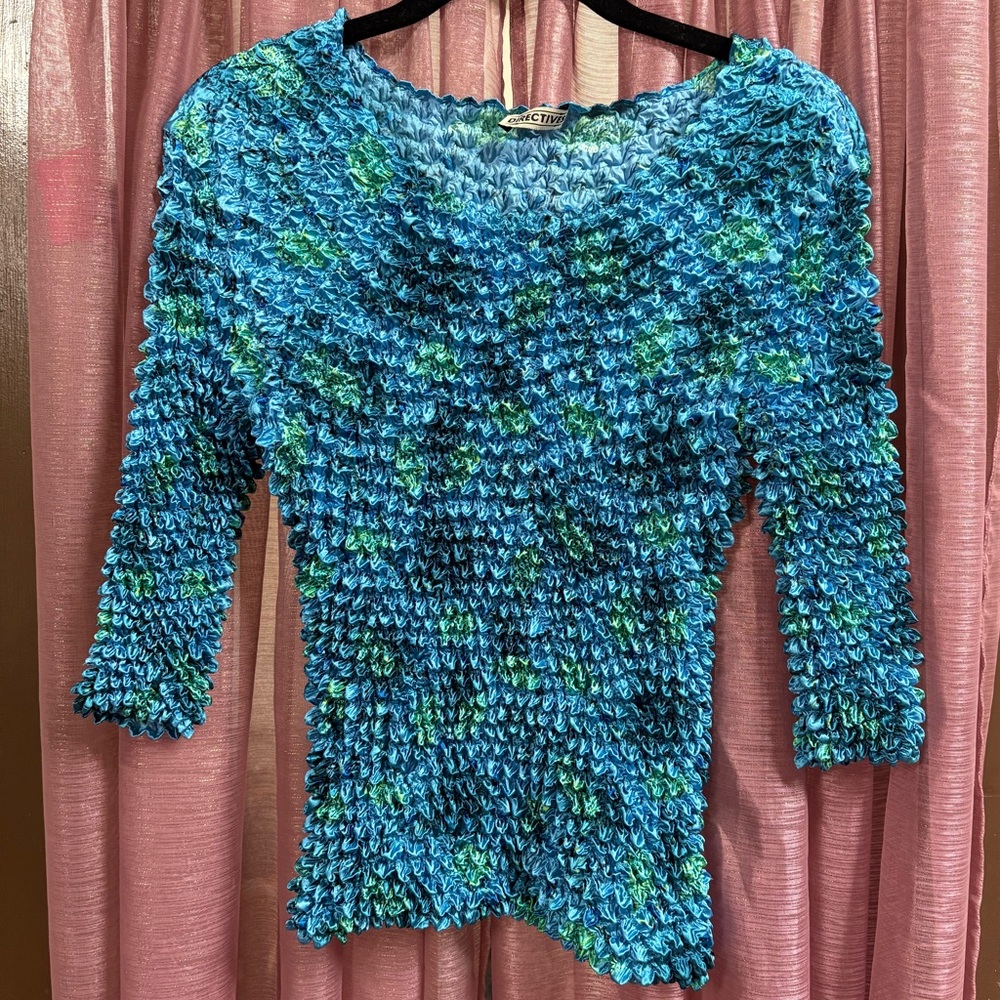 Y2K Scrunched Blue and Green 3/4 Sleeve Top